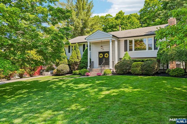 79 Sheffield Street, Oakland, NJ 07436