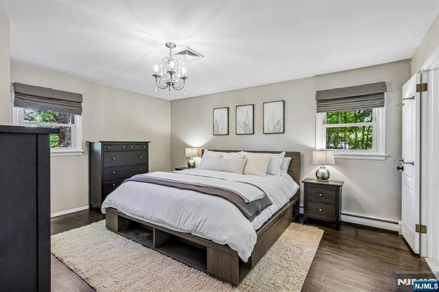 79 Sheffield Street, Oakland, NJ 07436