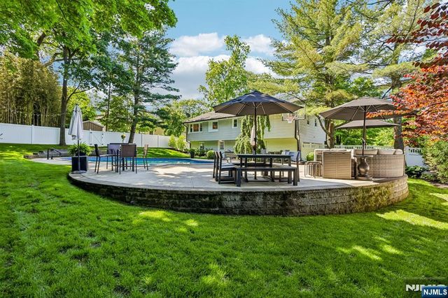 79 Sheffield Street, Oakland, NJ 07436
