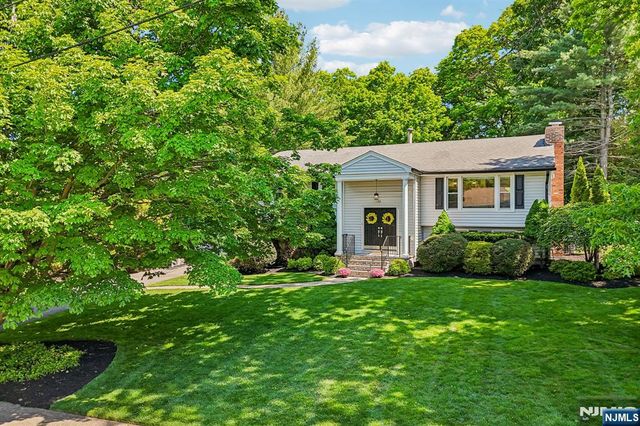 79 Sheffield Street, Oakland, NJ 07436