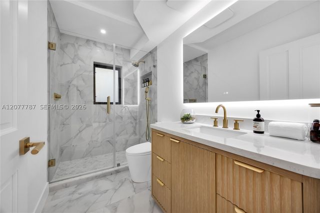 428 SW 19th Rd, Miami, FL 33129
