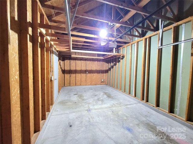 1036 Tabard Lane, Matthews, NC 28104