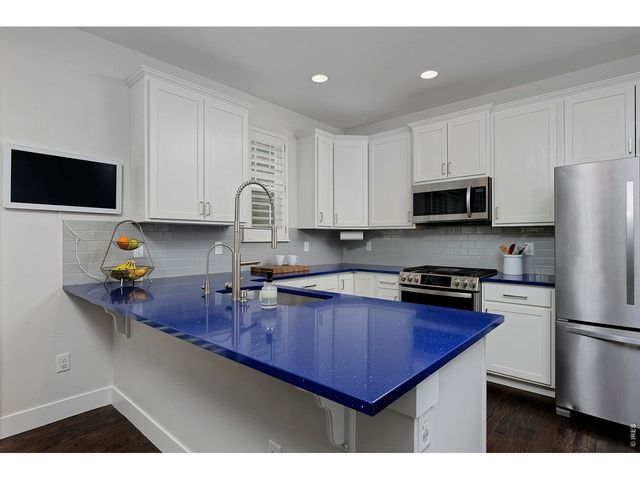 556 Straight Creek Way, Lafayette, CO 80026