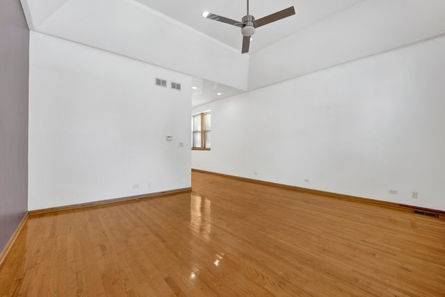 2859 S Lowe Avenue 1F, Chicago, IL 60616