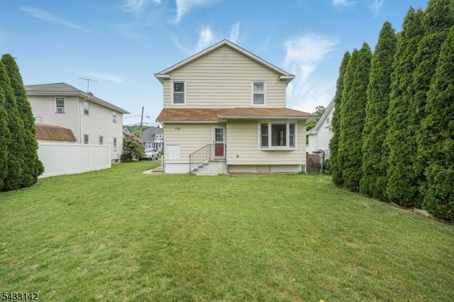 23 2Nd Ave, Hawthorne Boro, NJ 07506