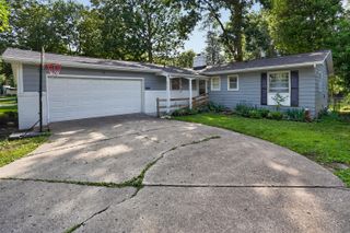 2410 Rossiter Place, Lansing City, MI 48911