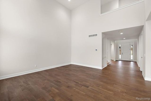 2911 Walsh Drive, Rochester Hills, MI 48309