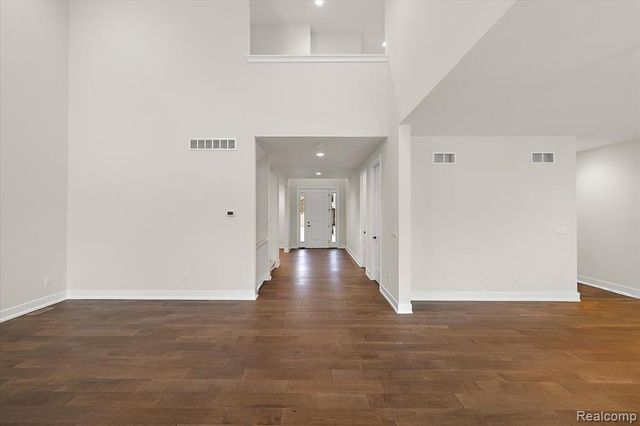 2911 Walsh Drive, Rochester Hills, MI 48309