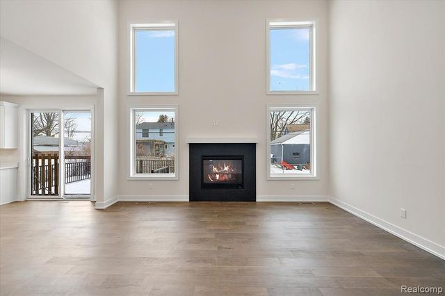 2911 Walsh Drive, Rochester Hills, MI 48309