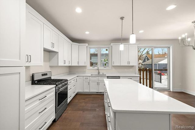 2911 Walsh Drive, Rochester Hills, MI 48309