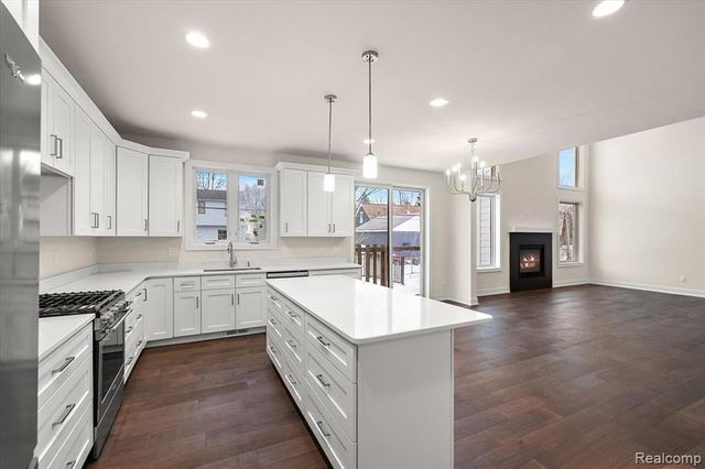 2911 Walsh Drive, Rochester Hills, MI 48309