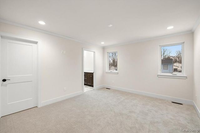 2911 Walsh Drive, Rochester Hills, MI 48309