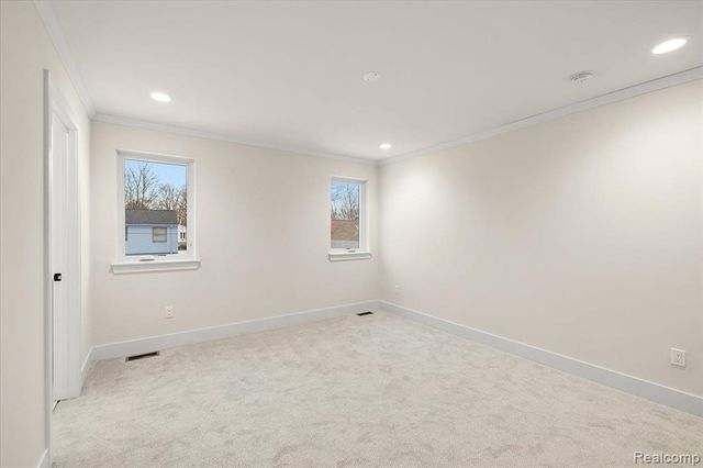 2911 Walsh Drive, Rochester Hills, MI 48309