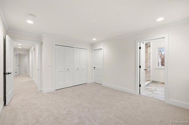 2911 Walsh Drive, Rochester Hills, MI 48309