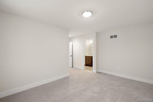 2911 Walsh Drive, Rochester Hills, MI 48309