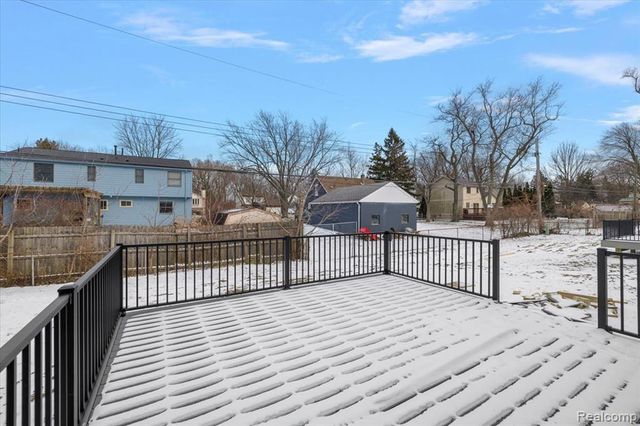 2911 Walsh Drive, Rochester Hills, MI 48309