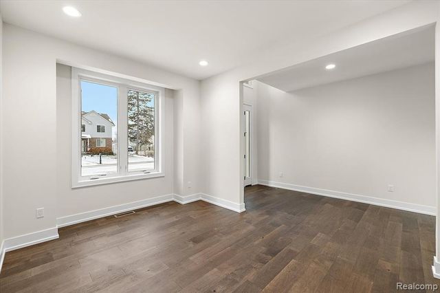 2911 Walsh Drive, Rochester Hills, MI 48309