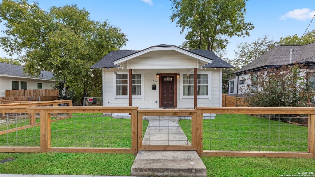 138 PAUL ST, San Antonio, TX 78203