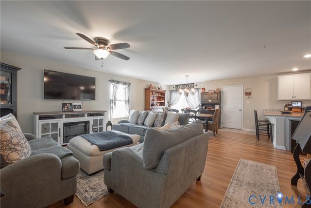 17854 Meriwether Lewis St, Ruther Glen, VA 22546