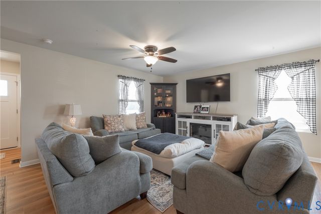 17854 Meriwether Lewis St, Ruther Glen, VA 22546