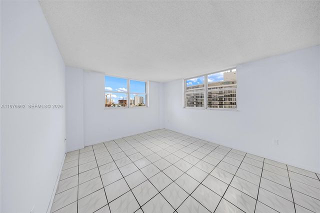 6900 Bay Dr 7E, Miami Beach, FL 33141