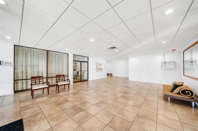 6900 Bay Dr 7E, Miami Beach, FL 33141