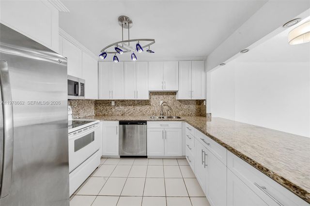 6900 Bay Dr 7E, Miami Beach, FL 33141