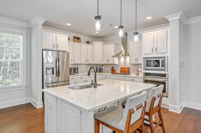 2651 Park W Boulevard, Mount Pleasant, SC 29466