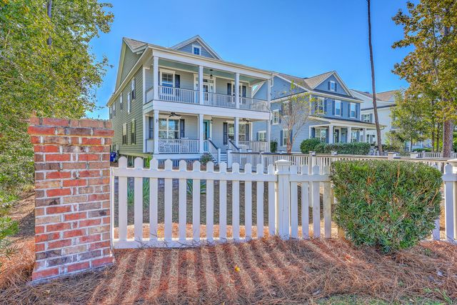 2651 Park W Boulevard, Mount Pleasant, SC 29466