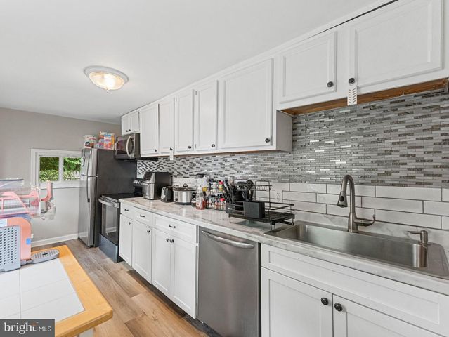 902 CLIFFORD BROWN WALK, Wilmington, DE 19801