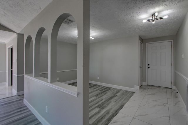 6830 Desert Rose Lane, Houston, TX 77086