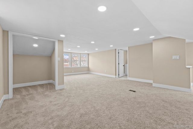 2341 Fullerton Street, Detroit, MI 48238