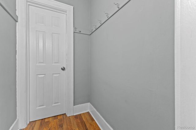 2341 Fullerton Street, Detroit, MI 48238