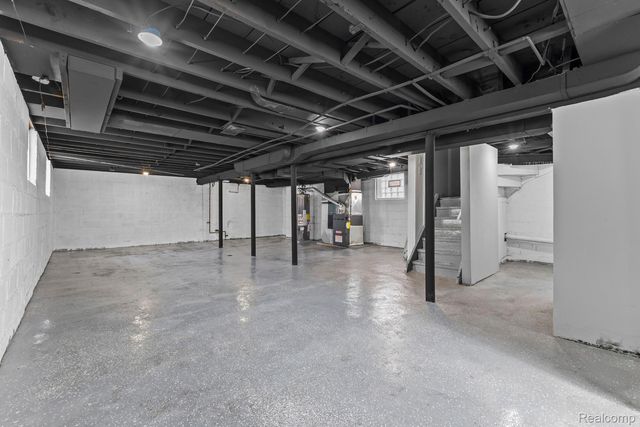 2341 Fullerton Street, Detroit, MI 48238