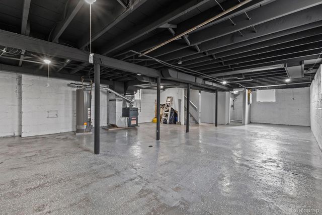 2341 Fullerton Street, Detroit, MI 48238