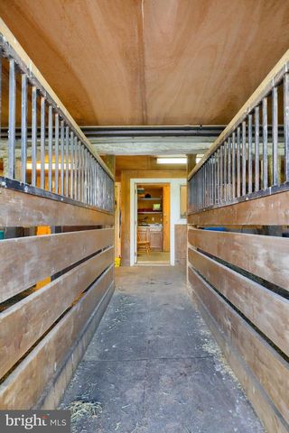 140 EVANS HILL RD, Reading, PA 19608