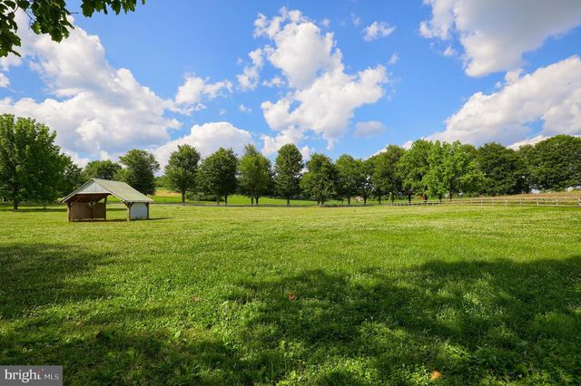 140 EVANS HILL RD, Reading, PA 19608