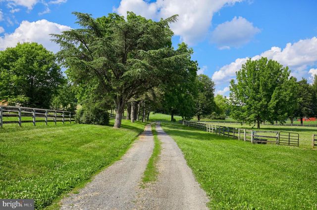 140 EVANS HILL RD, Reading, PA 19608