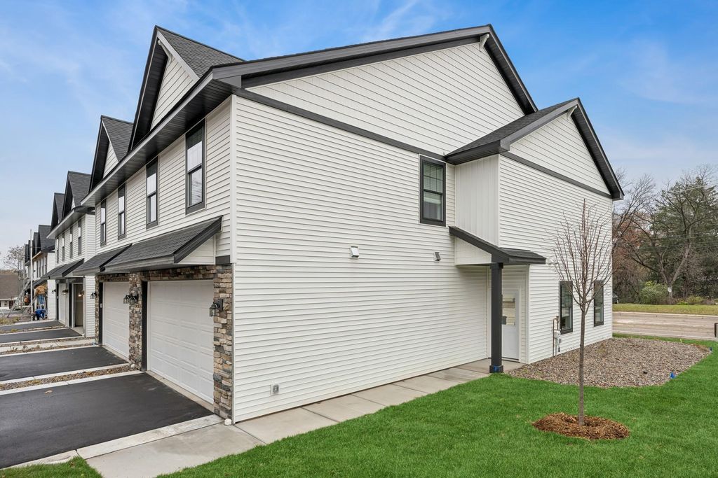 3401 Douglas Drive N, Crystal, MN 55422