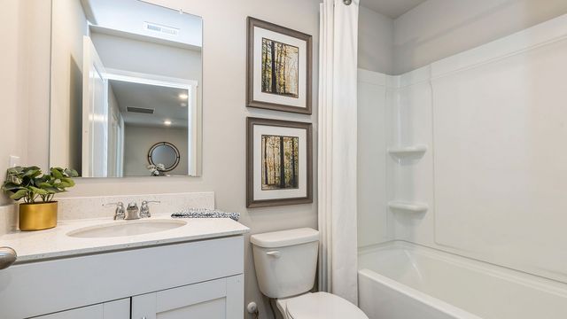 2232 SE Morningdew Drive, West Des Moines, IA 50265