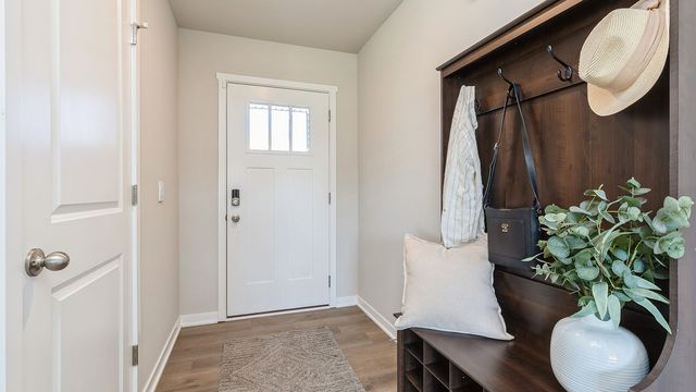 2232 SE Morningdew Drive, West Des Moines, IA 50265