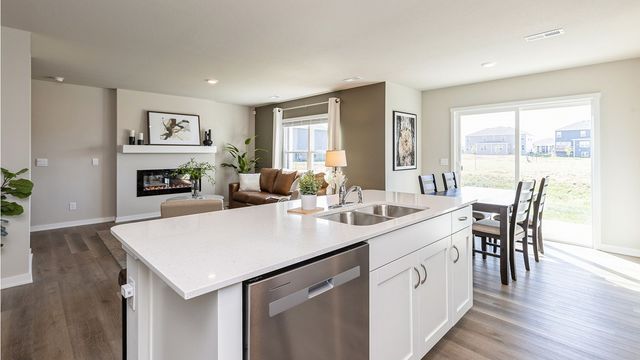 2232 SE Morningdew Drive, West Des Moines, IA 50265