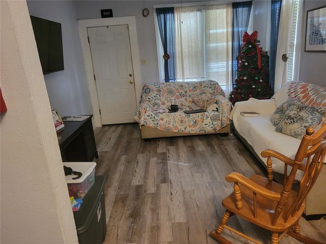 6804 N CENTRAL AVENUE, Tampa, FL 33604