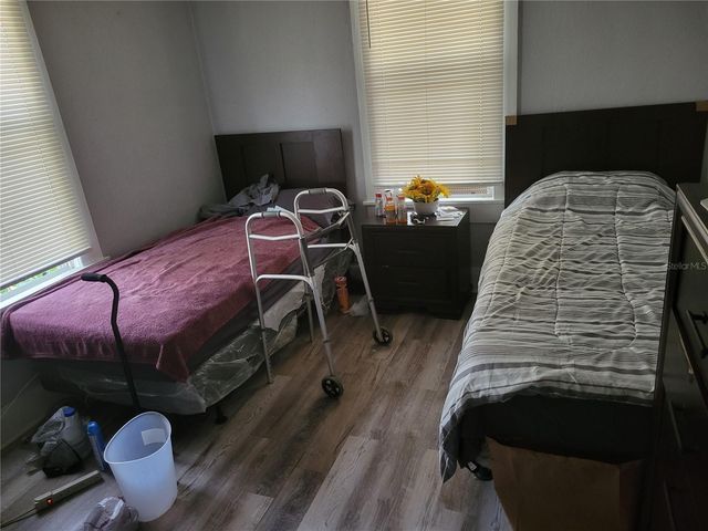 6804 N CENTRAL AVENUE, Tampa, FL 33604