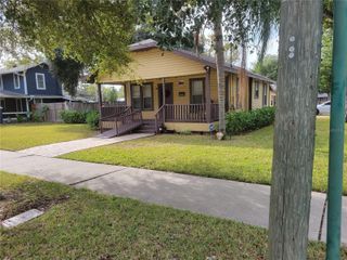 6804 N CENTRAL AVENUE, Tampa, FL 33604