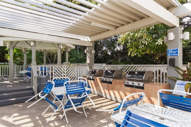 493 Mananai Place 31V, Honolulu, HI 96818