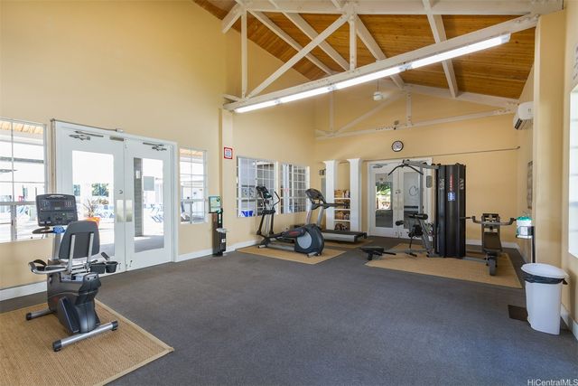 493 Mananai Place 31V, Honolulu, HI 96818