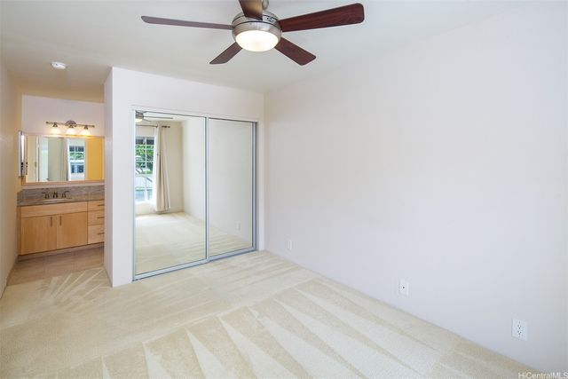 493 Mananai Place 31V, Honolulu, HI 96818