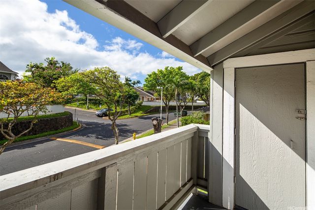 493 Mananai Place 31V, Honolulu, HI 96818