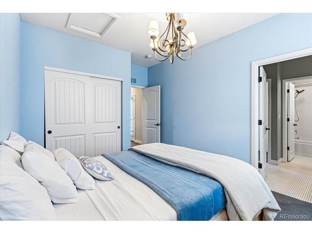 26512 E Calhoun Pl, Aurora, CO 80016